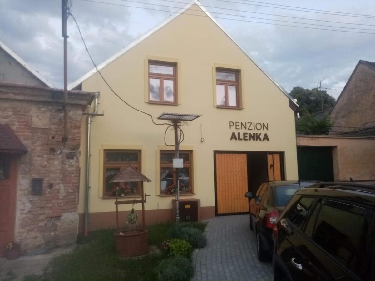 Penzion Alenka Valtice Exterior photo