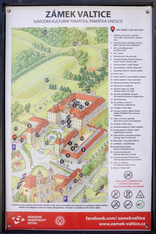 Penzion Alenka Valtice Exterior photo